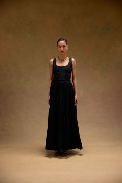 Eiqal Dress