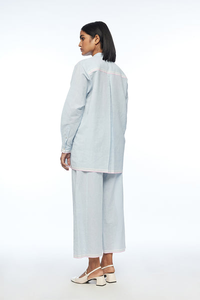 Mandonii Yoke Pleated Top