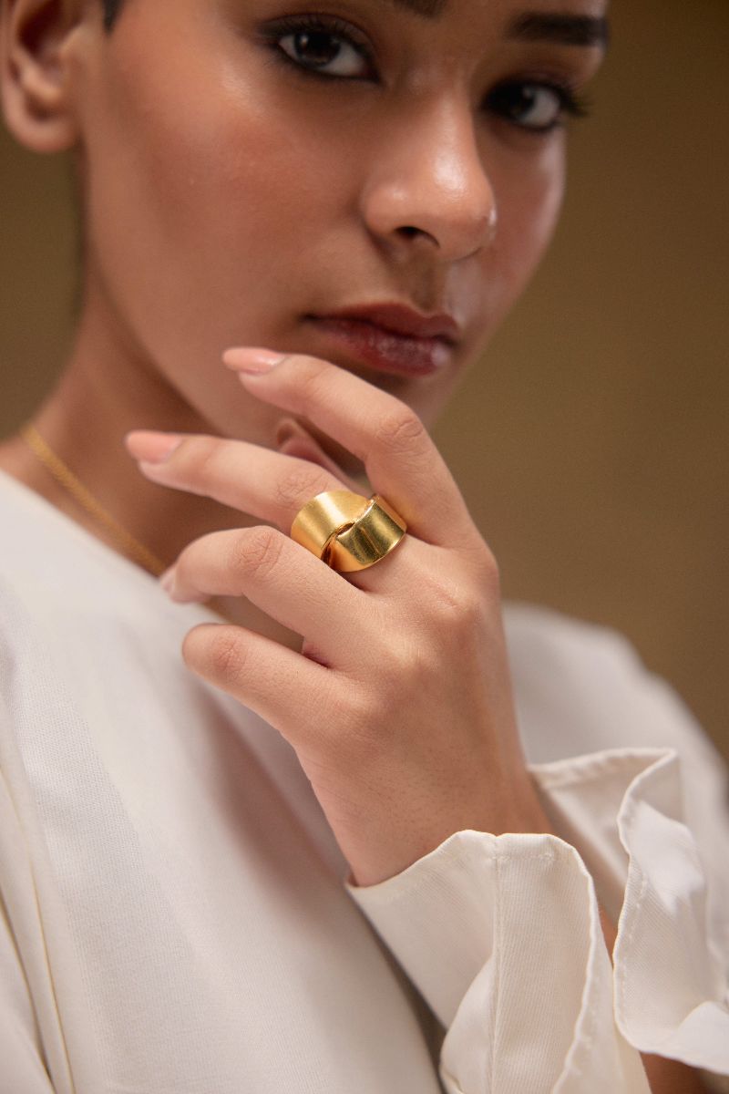 Volupta Ribbon Ring