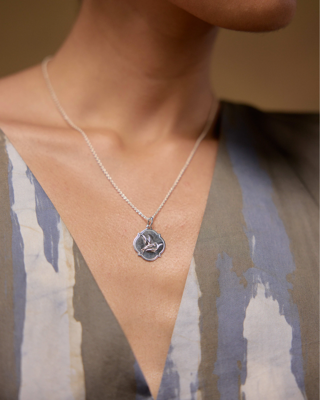 Fly Flow Pendant