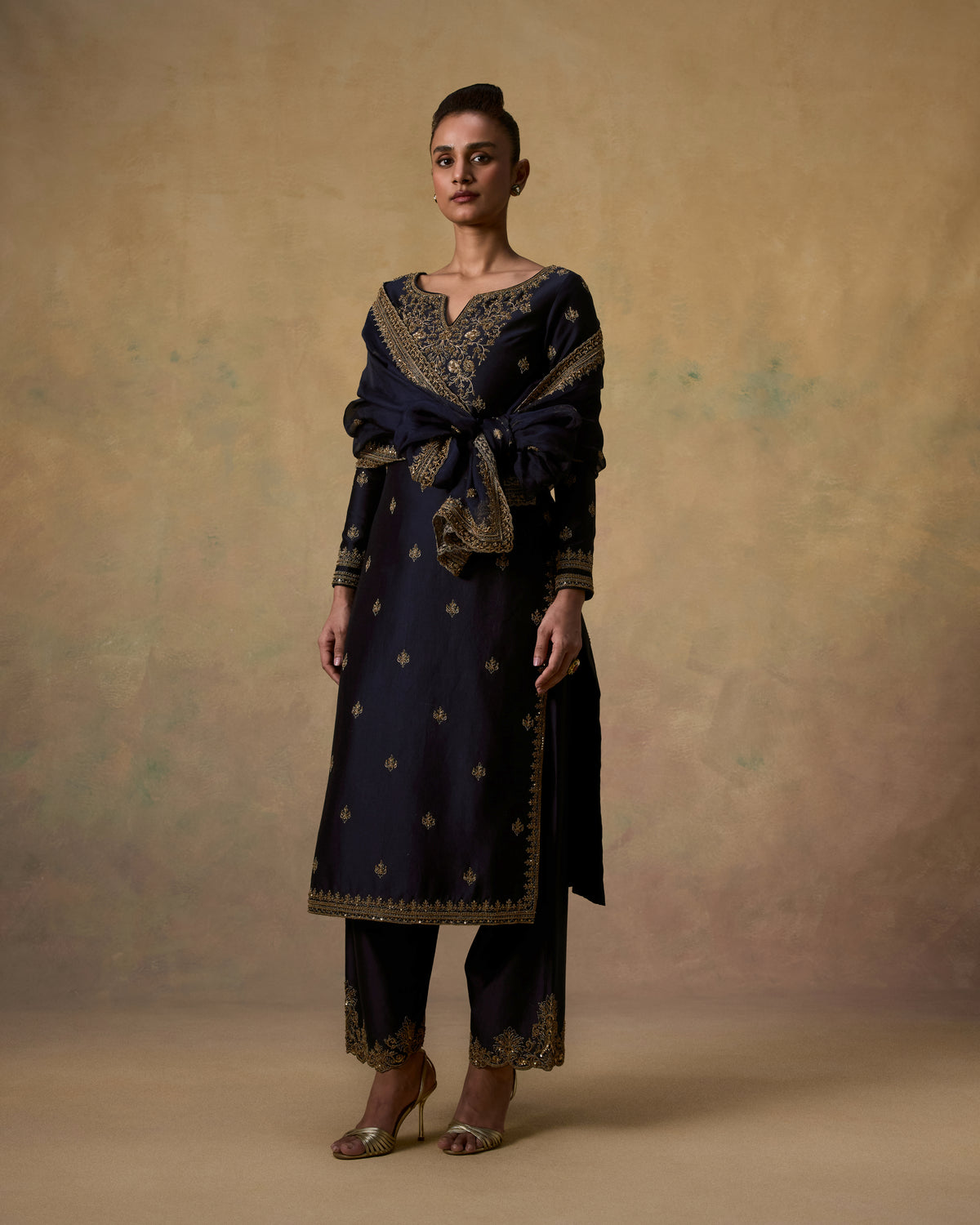 Look 16