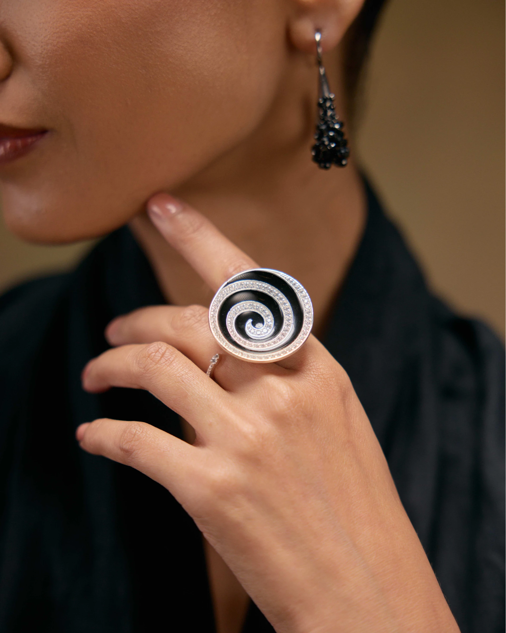 Orbis Ring