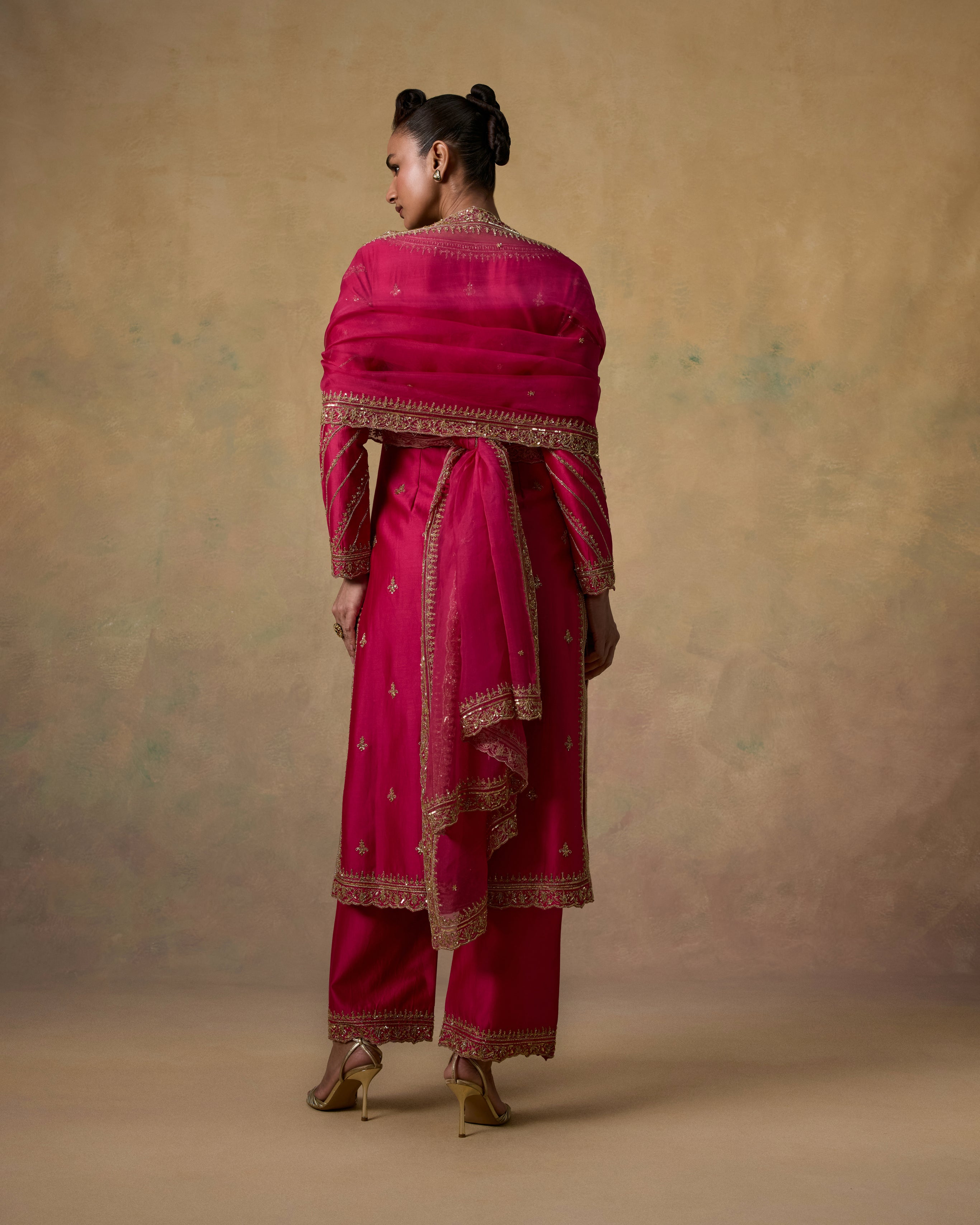 Kavia Kurta Set