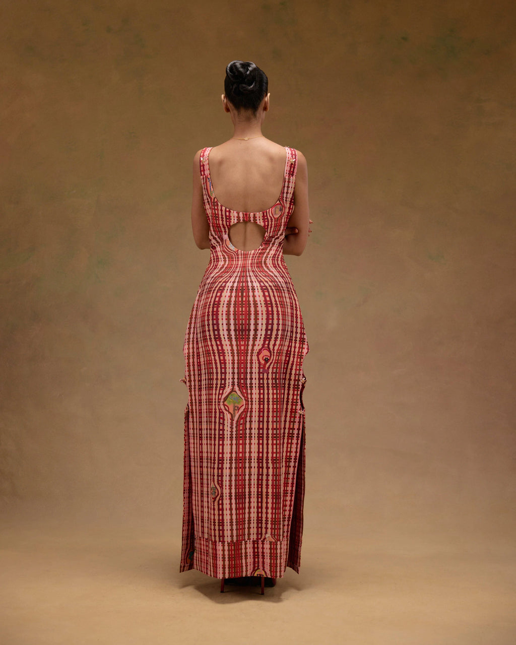 Karrouhat Ahmar Dress
