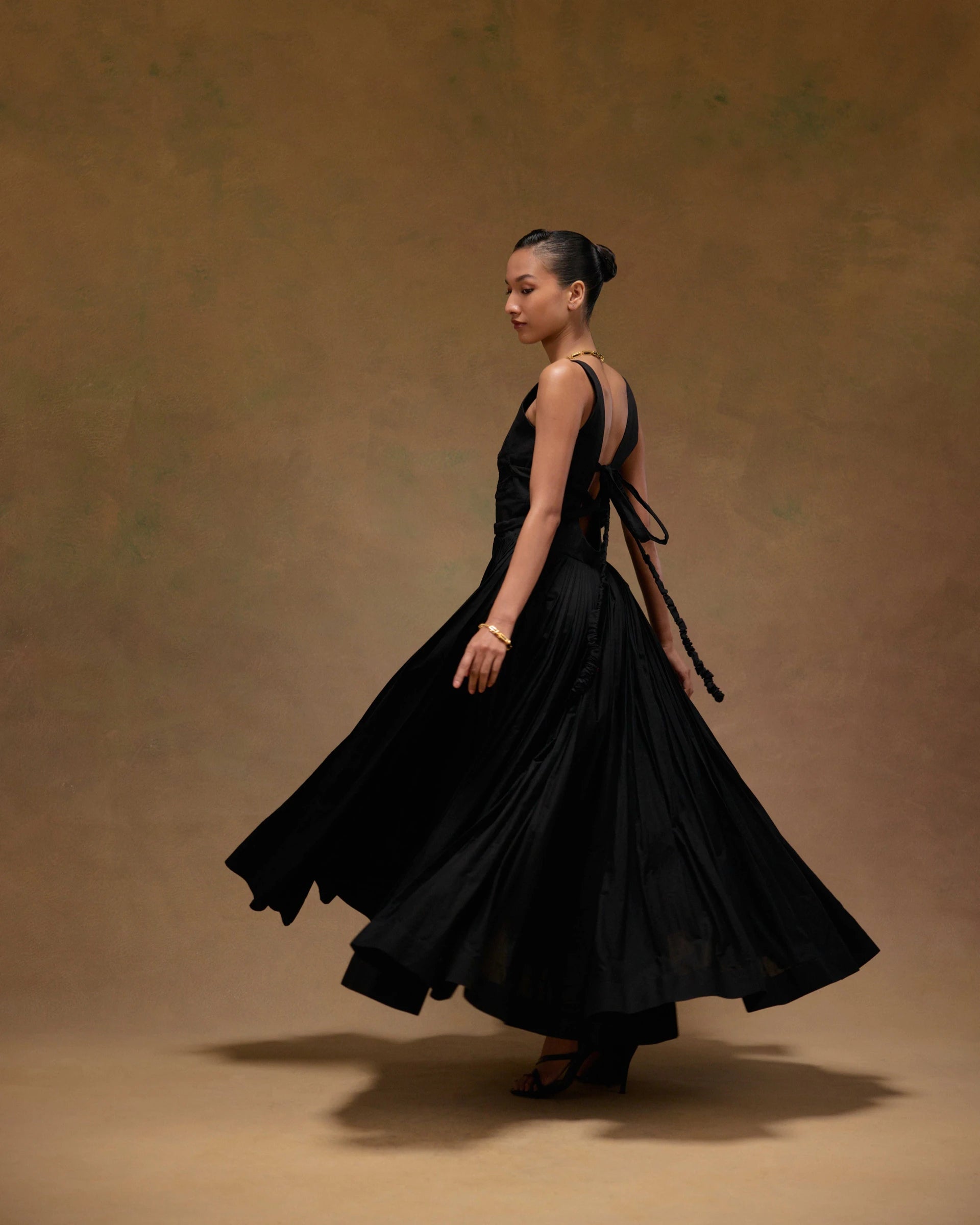 Eiqal Dress