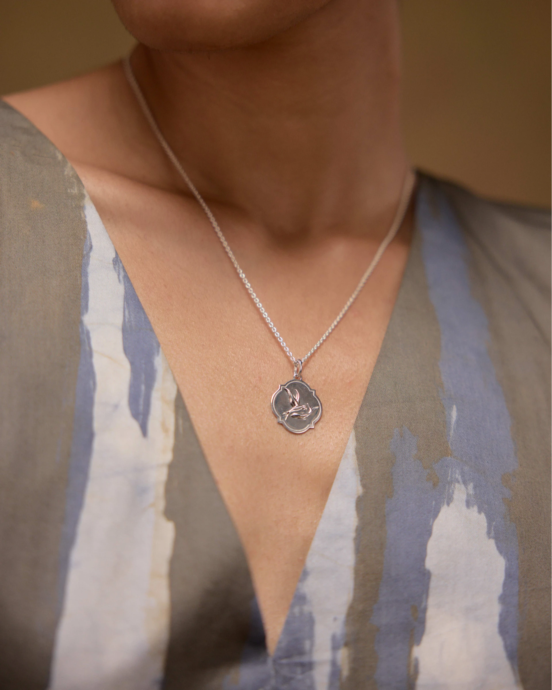 Fly Flow Pendant