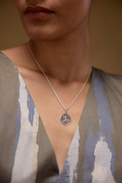 Fly Flow Pendant