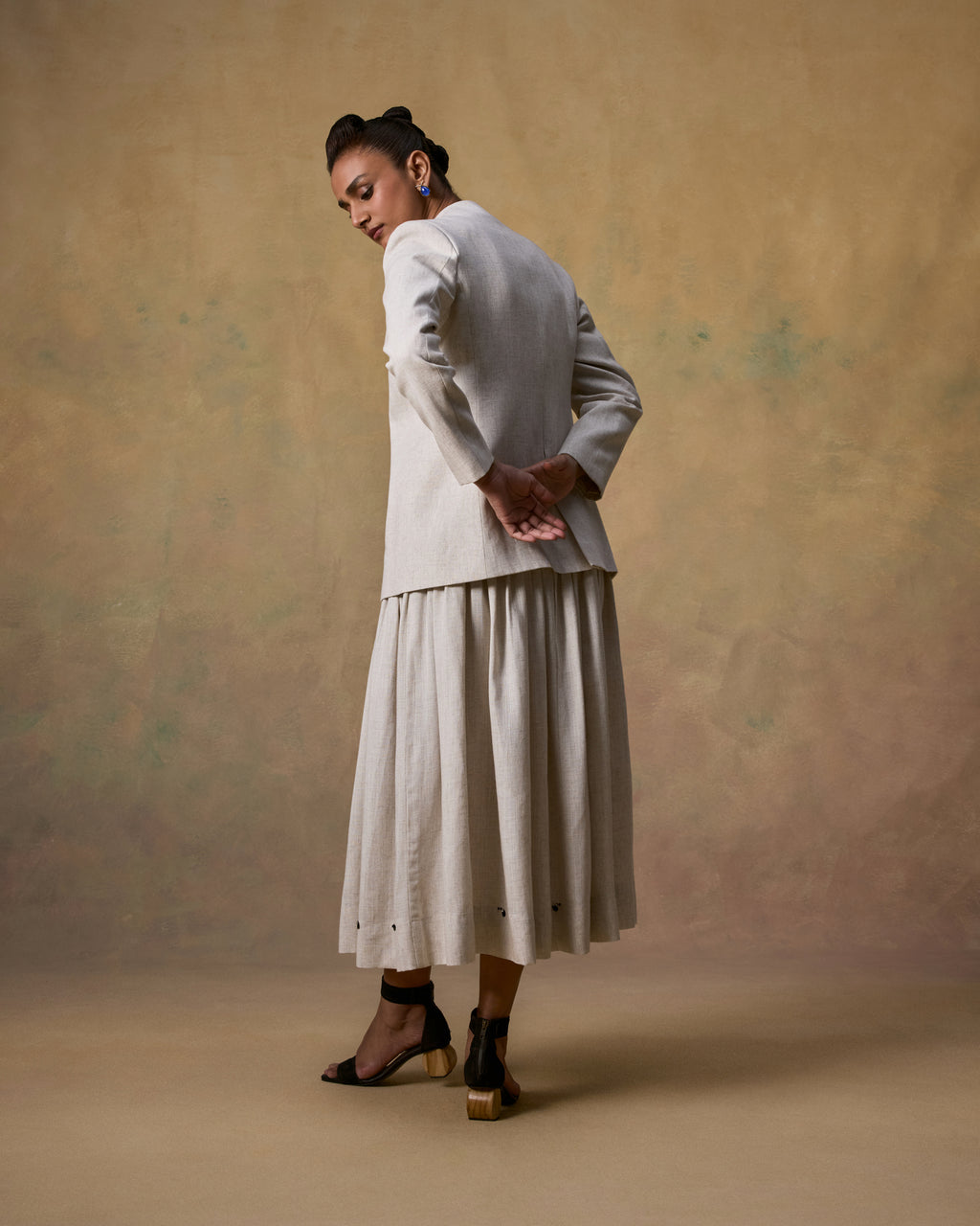 Tiger Lily Linen Blazer