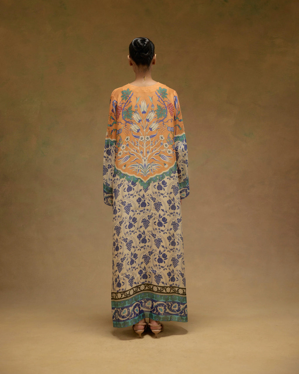 Cyna Kaftan