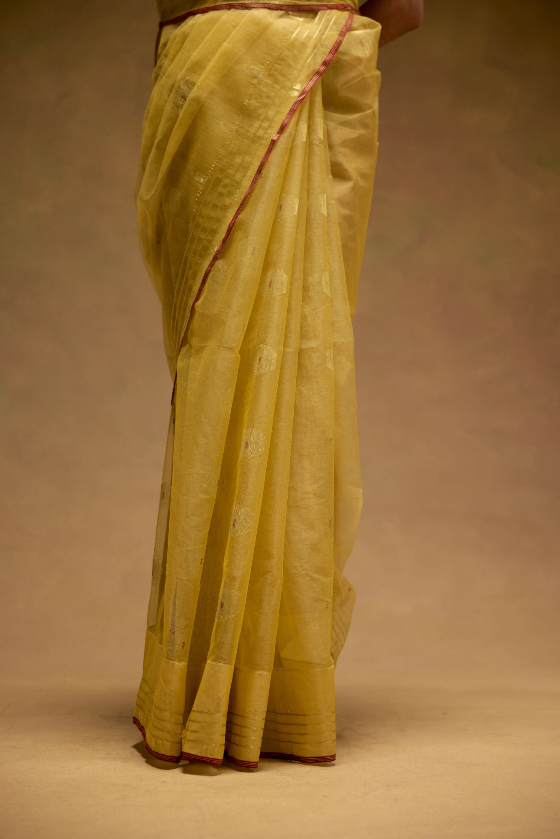 Sunehri Saree