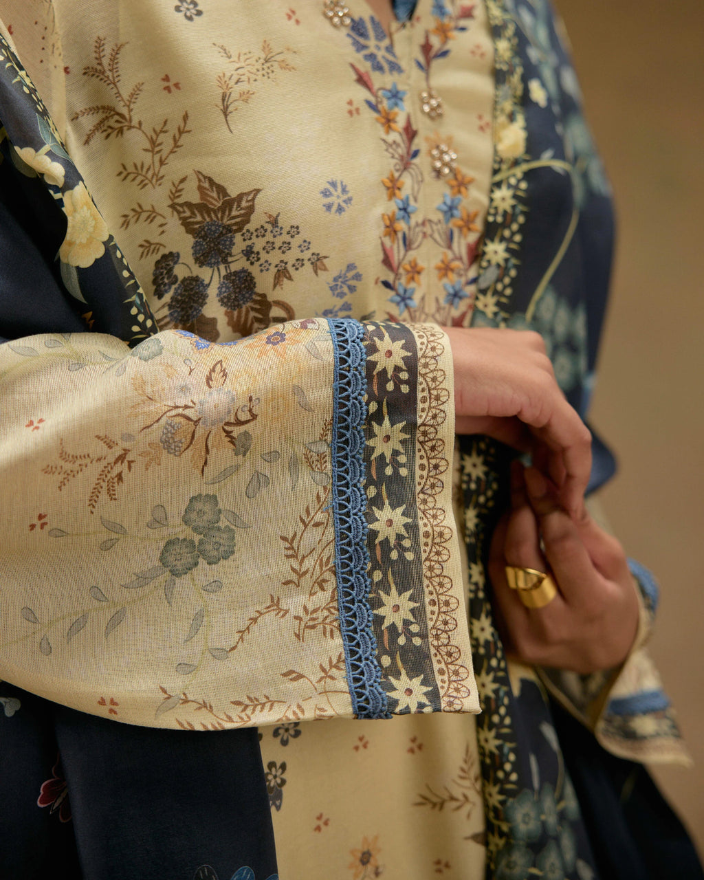 Ufrah Kurta Set