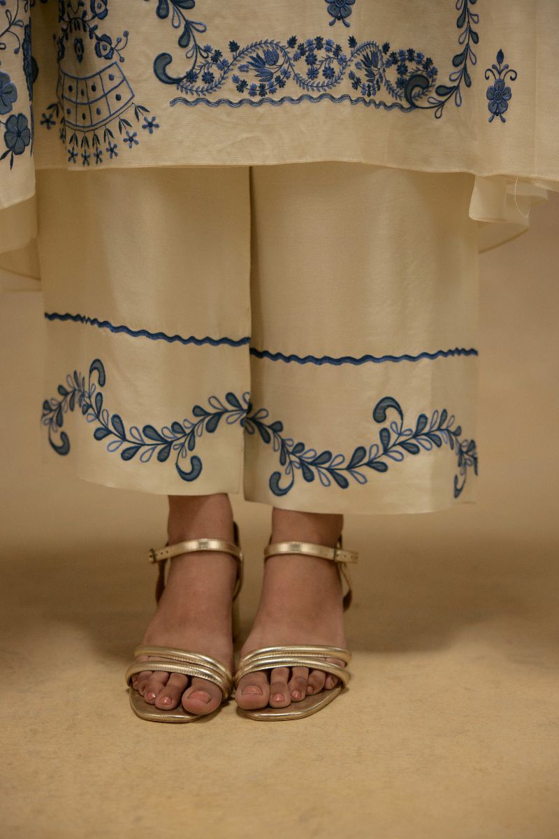 Dana Kurta Set