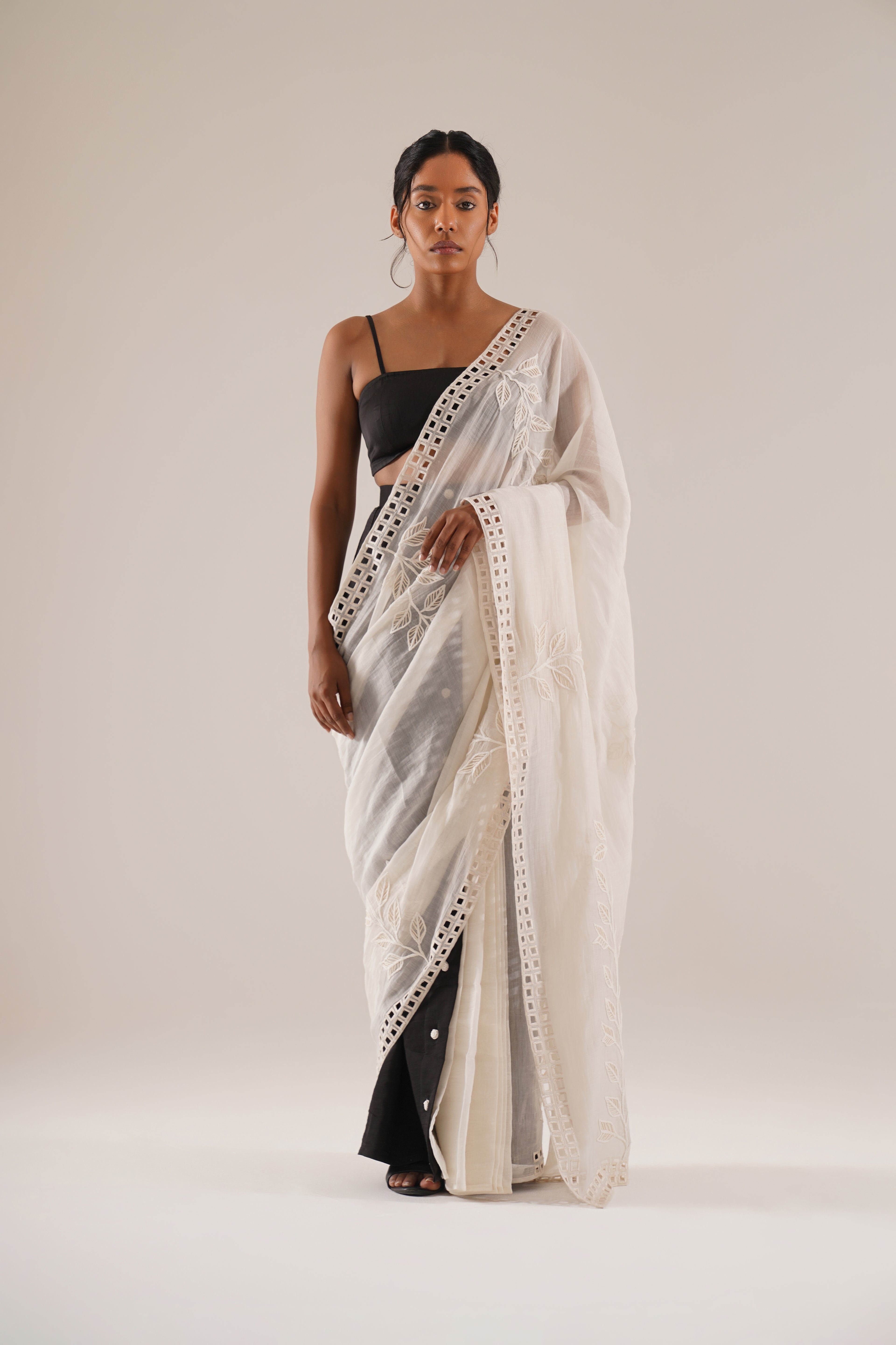 Bloom Button Saree