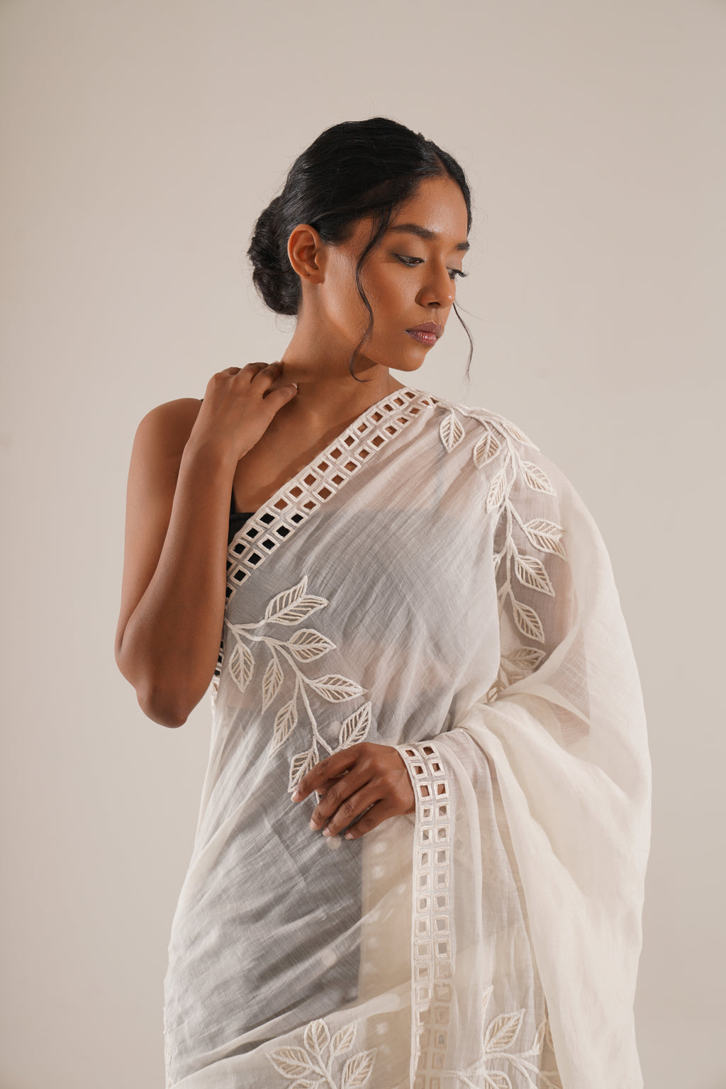 Bloom Button Saree