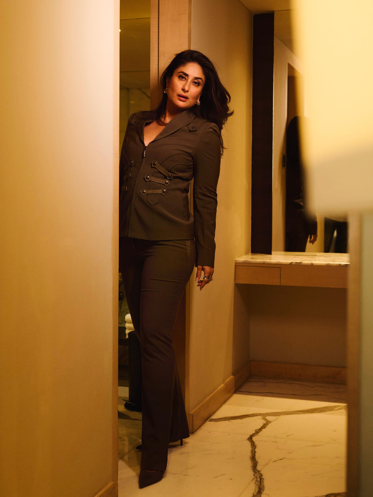 Kareena Kapoor Khan in IRODORI Earrings (Medium)