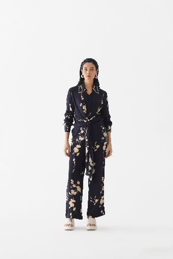 BLACK SAKURA CROP TOP AND PANTS